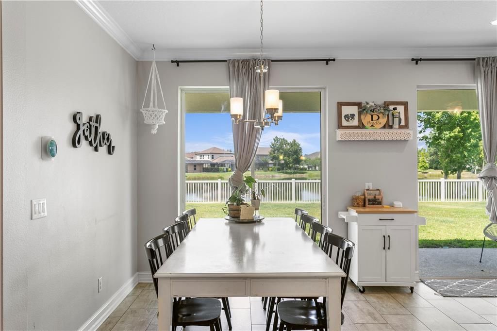 For Sale: $899,000 (5 beds, 4 baths, 4750 Square Feet)
