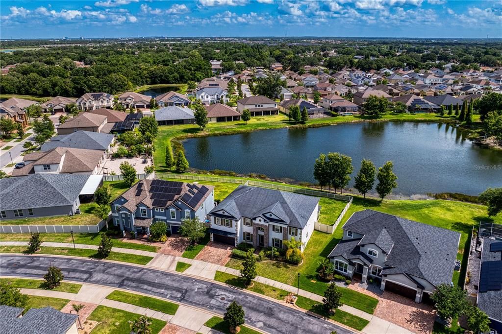 For Sale: $899,000 (5 beds, 4 baths, 4750 Square Feet)