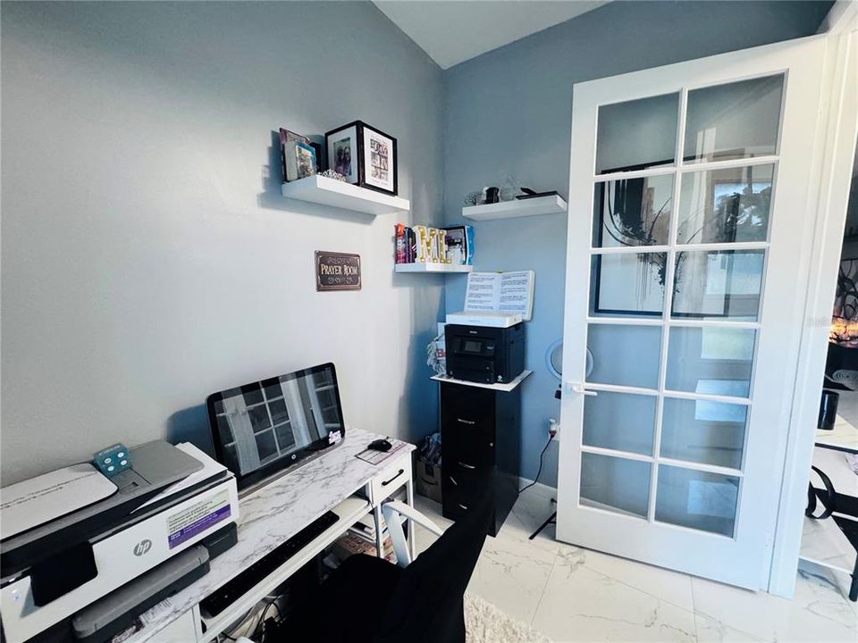 En Venta: $398,000 (2 camas, 2 baños, 1961 Pies cuadrados)