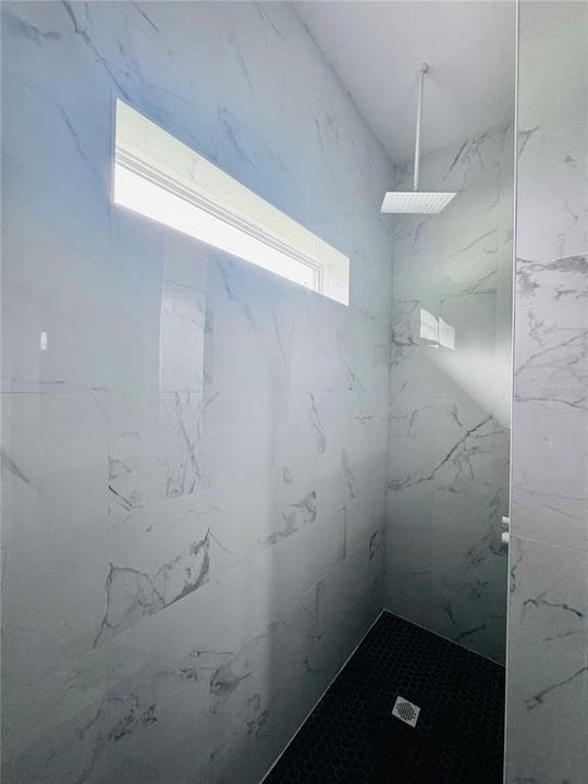 En Venta: $398,000 (2 camas, 2 baños, 1961 Pies cuadrados)