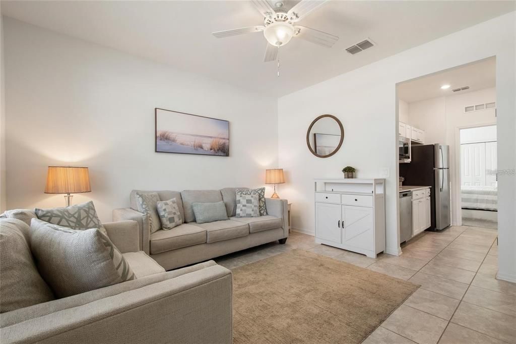 For Rent: $2,200 (4 beds, 2 baths, 1509 Square Feet)