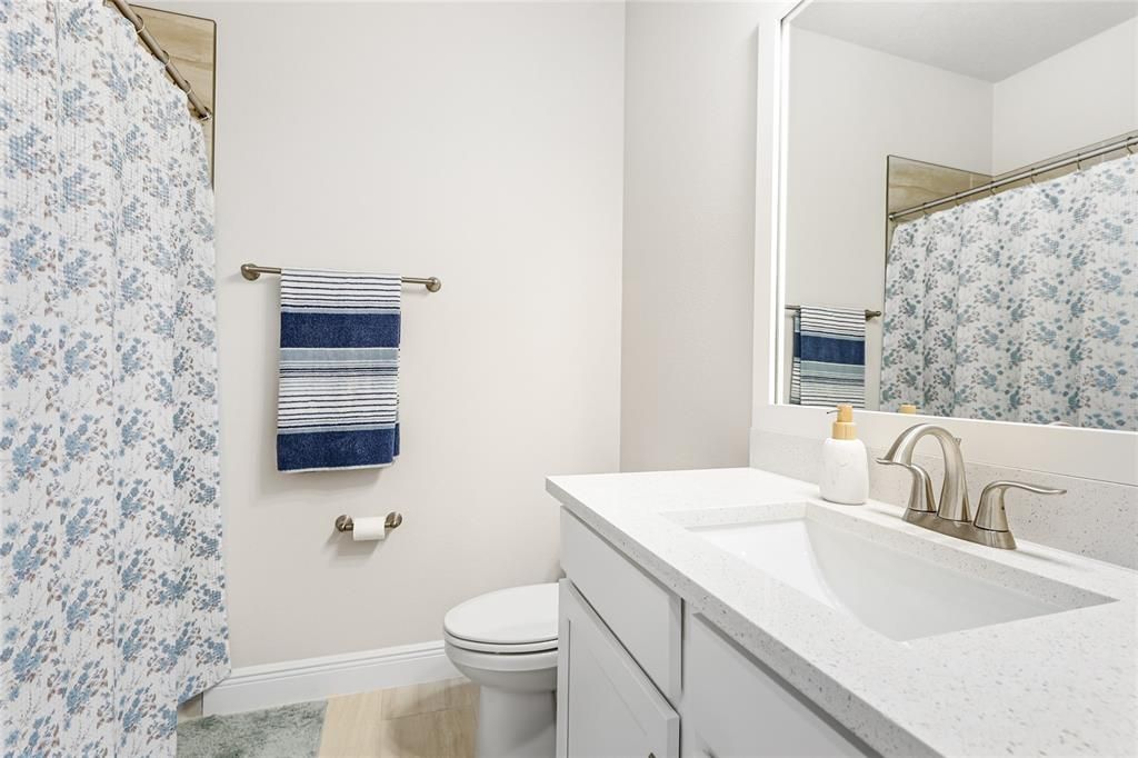 For Sale: $425,000 (3 beds, 2 baths, 1953 Square Feet)