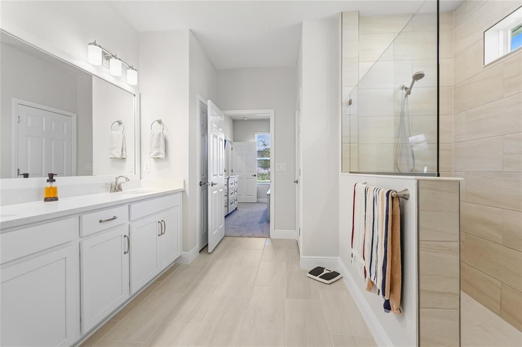 For Sale: $425,000 (3 beds, 2 baths, 1953 Square Feet)