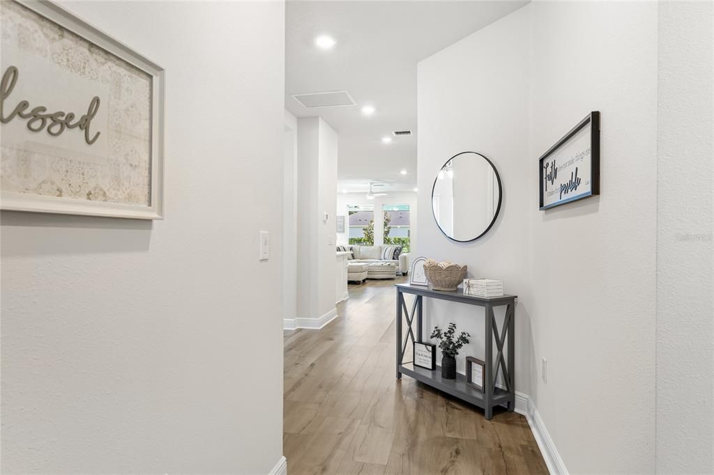 For Sale: $425,000 (3 beds, 2 baths, 1953 Square Feet)