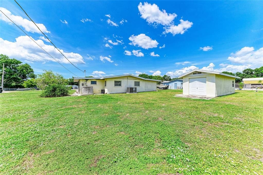 Activo con contrato: $250,000 (2 camas, 1 baños, 1084 Pies cuadrados)