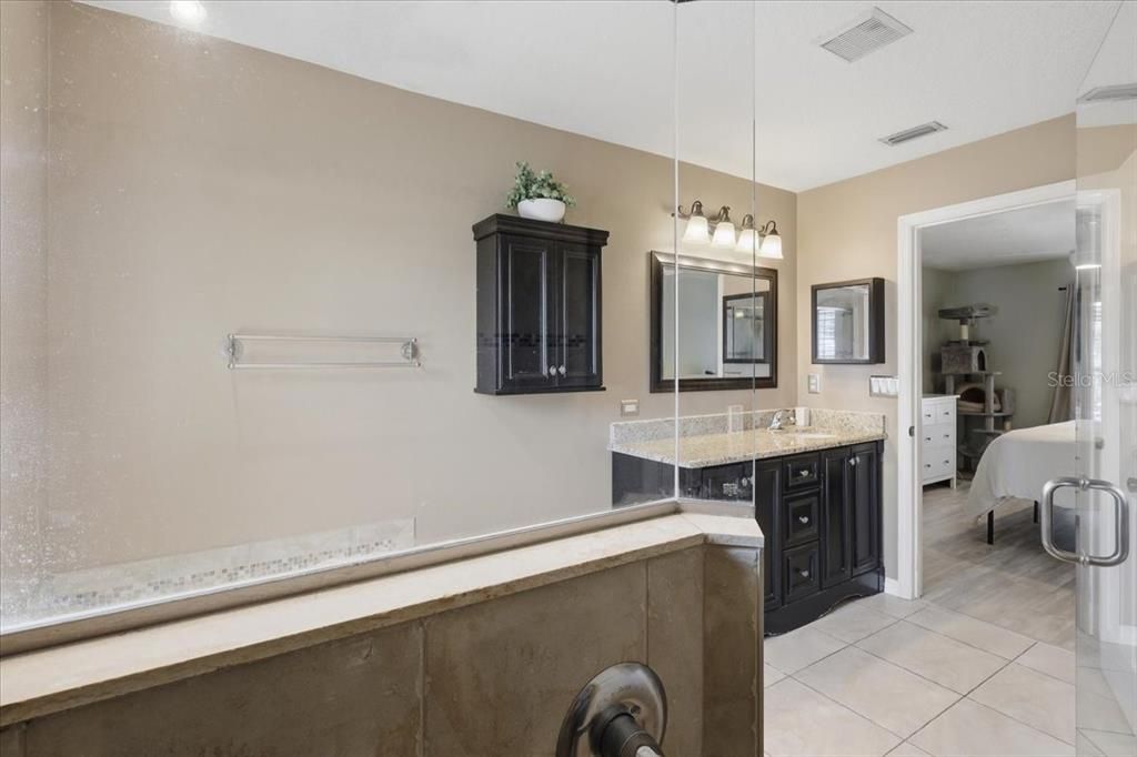 For Sale: $434,000 (3 beds, 2 baths, 1740 Square Feet)