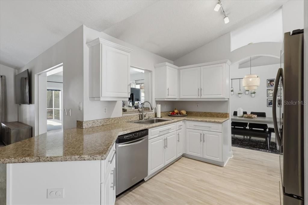 For Sale: $434,000 (3 beds, 2 baths, 1740 Square Feet)