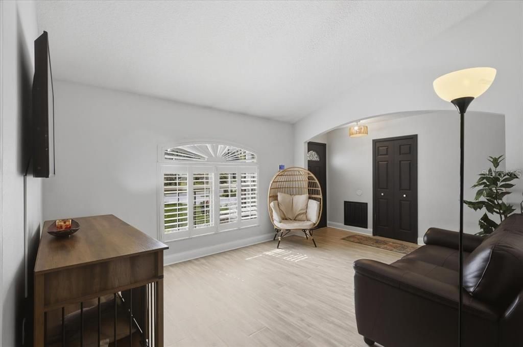 For Sale: $434,000 (3 beds, 2 baths, 1740 Square Feet)