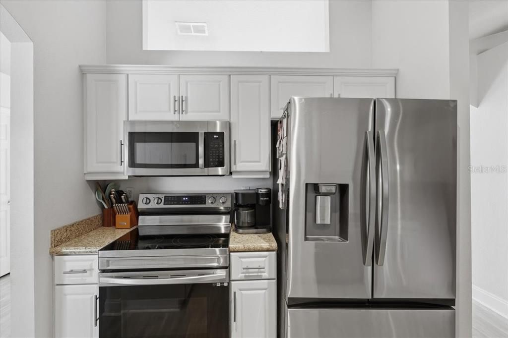 For Sale: $434,000 (3 beds, 2 baths, 1740 Square Feet)