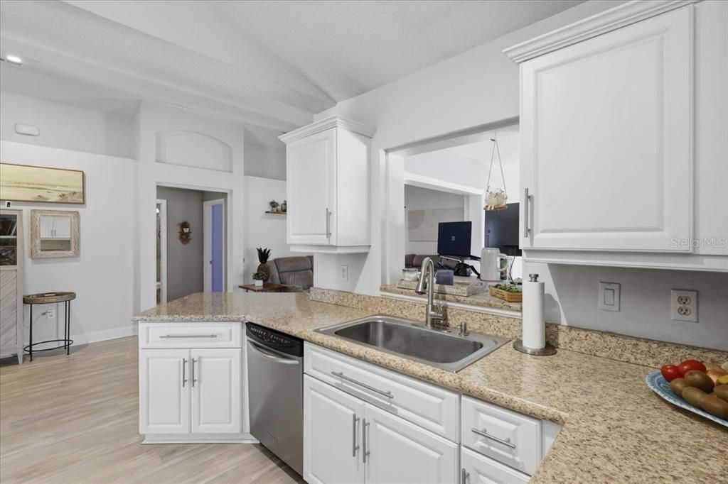For Sale: $434,000 (3 beds, 2 baths, 1740 Square Feet)