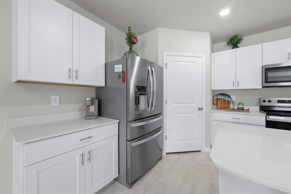 En Venta: $349,000 (4 camas, 2 baños, 1846 Pies cuadrados)