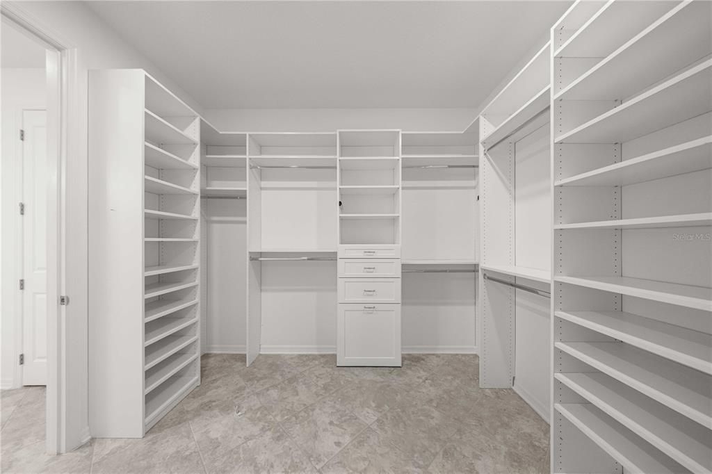 For Sale: $408,630 (2 beds, 2 baths, 2369 Square Feet)