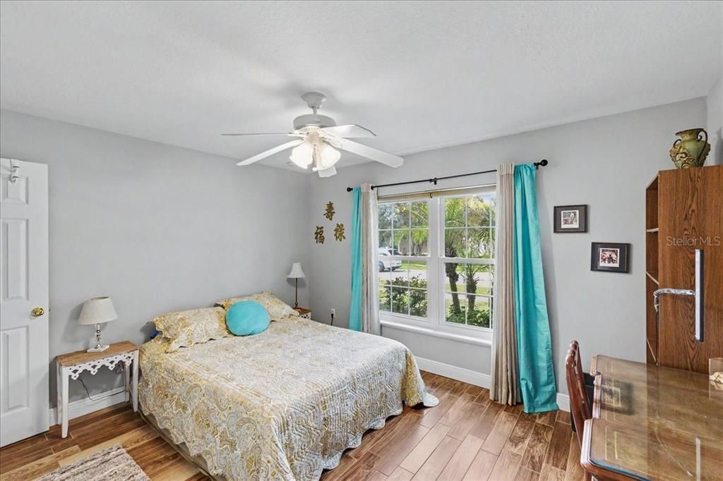 For Sale: $435,000 (3 beds, 2 baths, 1876 Square Feet)