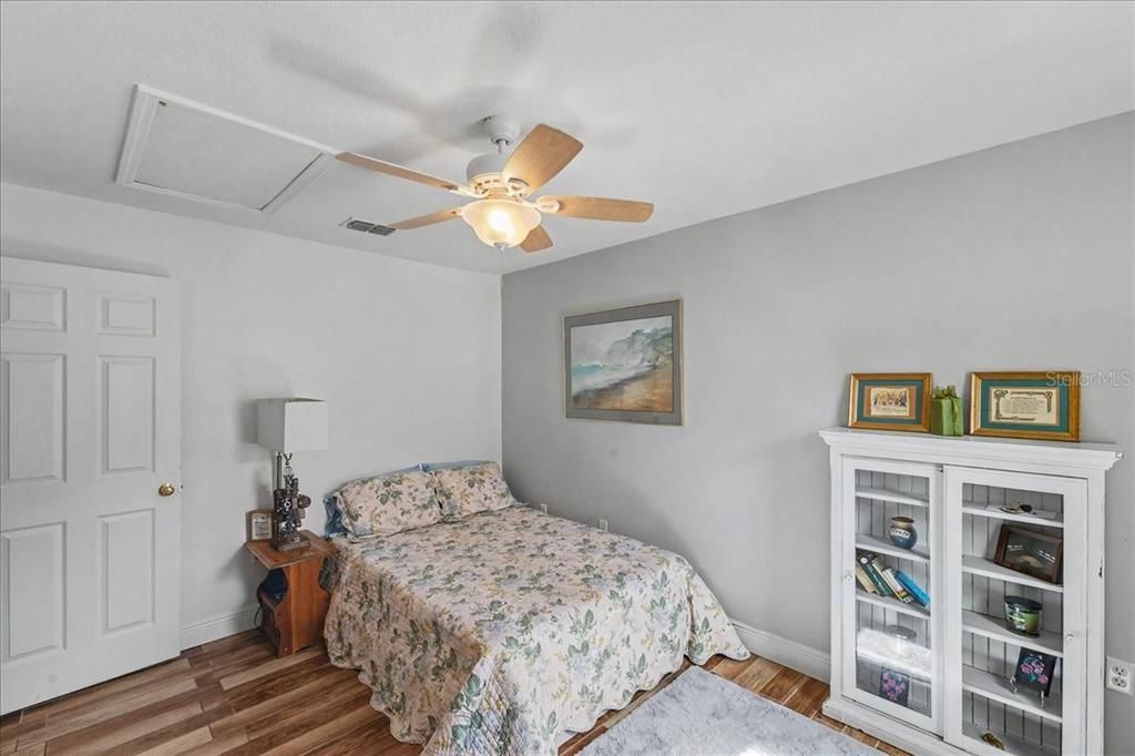 For Sale: $435,000 (3 beds, 2 baths, 1876 Square Feet)