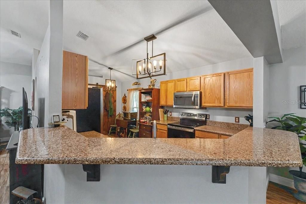 For Sale: $435,000 (3 beds, 2 baths, 1876 Square Feet)