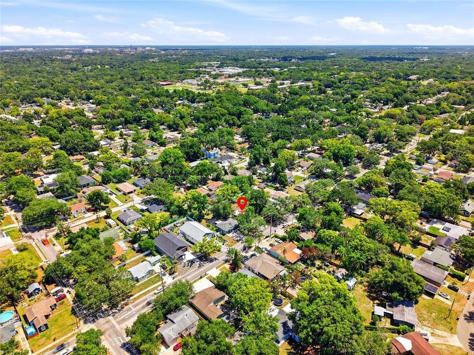 For Sale: $350,000 (3 beds, 2 baths, 1086 Square Feet)