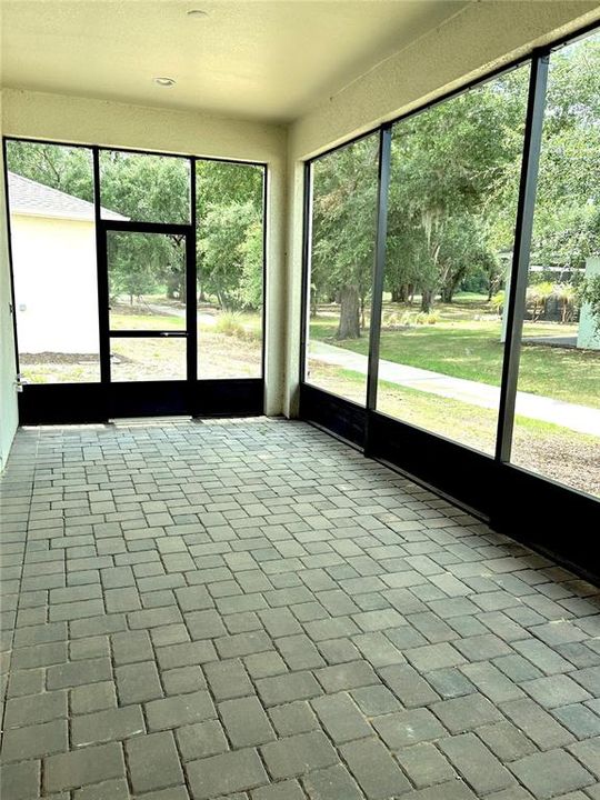 En Venta: $450,000 (3 camas, 2 baños, 2066 Pies cuadrados)