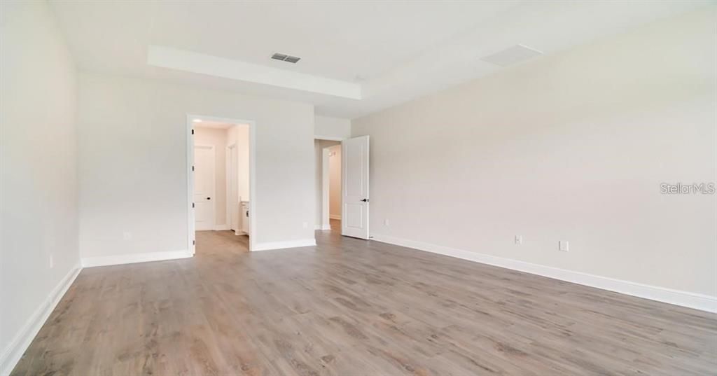 En Venta: $450,000 (3 camas, 2 baños, 2066 Pies cuadrados)