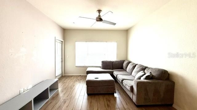 В аренду: $2,400 (3 спален, 2 ванн, 1457 Квадратных фут)