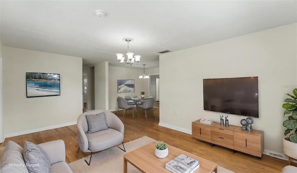 For Sale: $219,900 (3 beds, 2 baths, 1380 Square Feet)