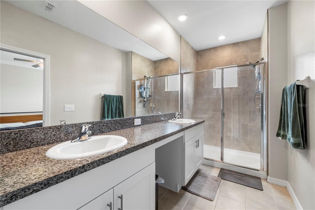 For Sale: $275,000 (3 beds, 2 baths, 1760 Square Feet)