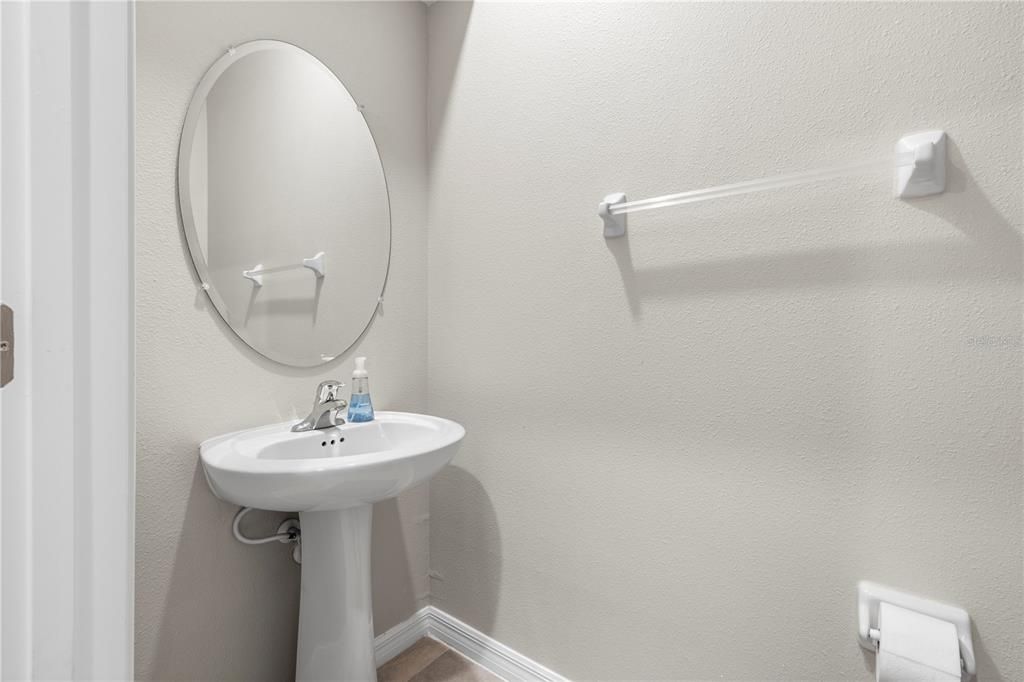 For Sale: $275,000 (3 beds, 2 baths, 1760 Square Feet)
