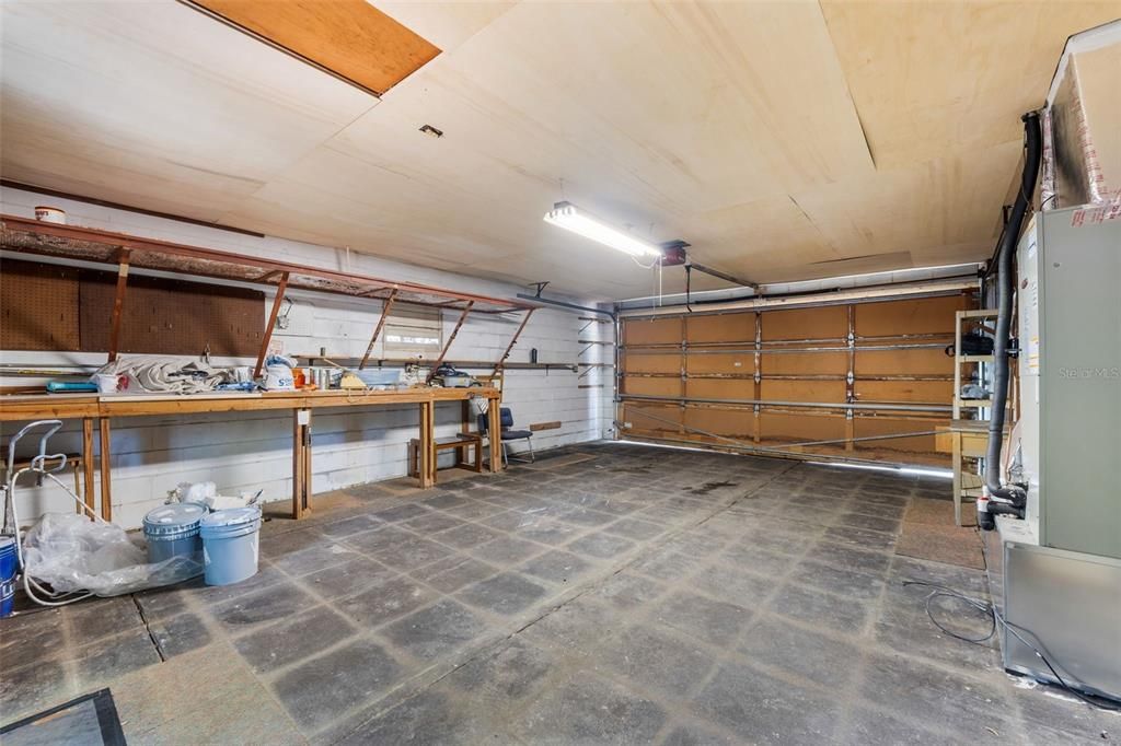 For Sale: $379,000 (4 beds, 2 baths, 2300 Square Feet)