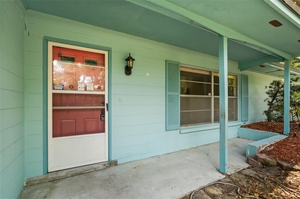 For Sale: $379,000 (4 beds, 2 baths, 2300 Square Feet)