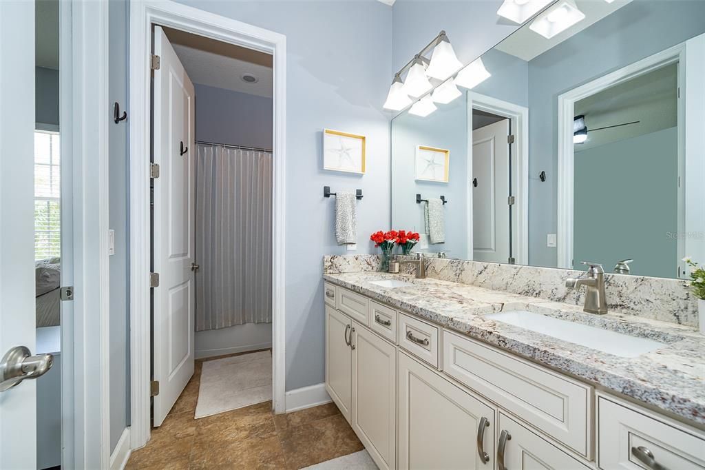 For Sale: $815,000 (4 beds, 3 baths, 3681 Square Feet)