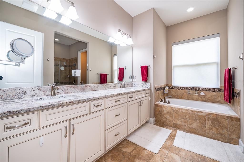 For Sale: $815,000 (4 beds, 3 baths, 3681 Square Feet)