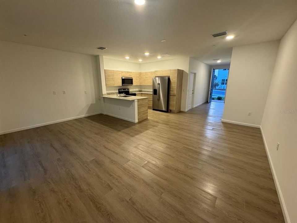 For Sale: $420,000 (3 beds, 2 baths, 1687 Square Feet)