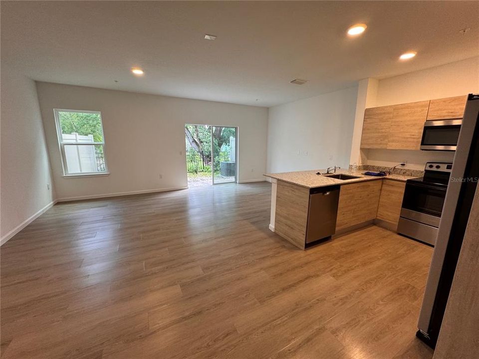 For Sale: $420,000 (3 beds, 2 baths, 1687 Square Feet)