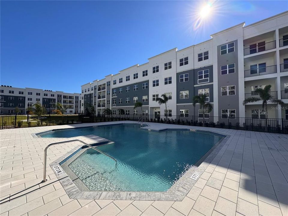For Sale: $420,000 (3 beds, 2 baths, 1687 Square Feet)