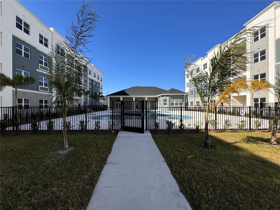 For Sale: $420,000 (3 beds, 2 baths, 1687 Square Feet)