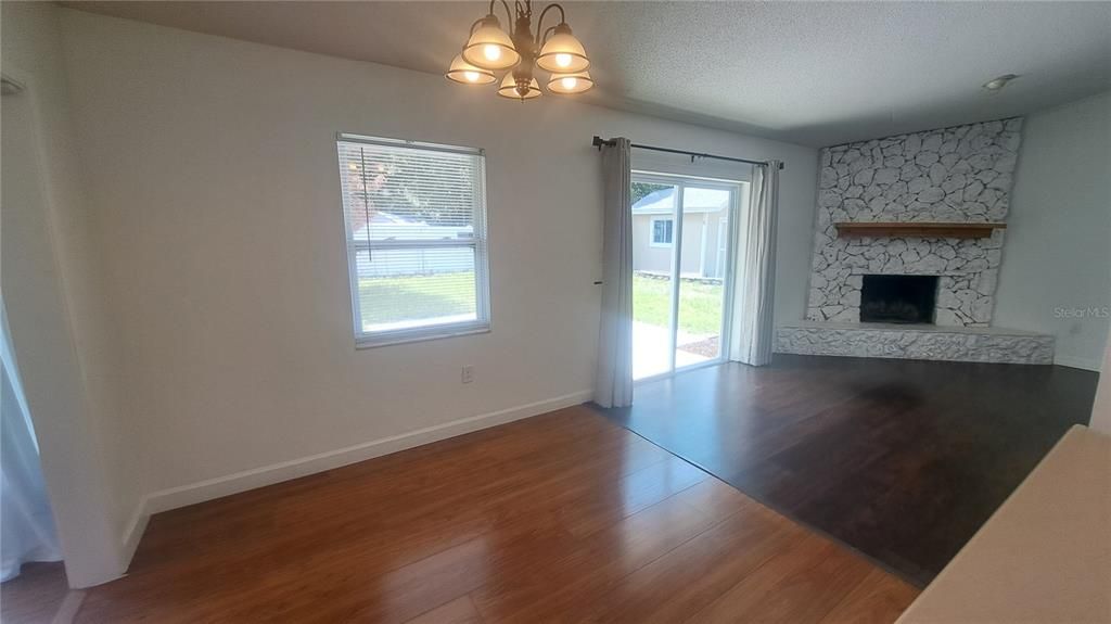 For Rent: $2,300 (3 beds, 2 baths, 1546 Square Feet)
