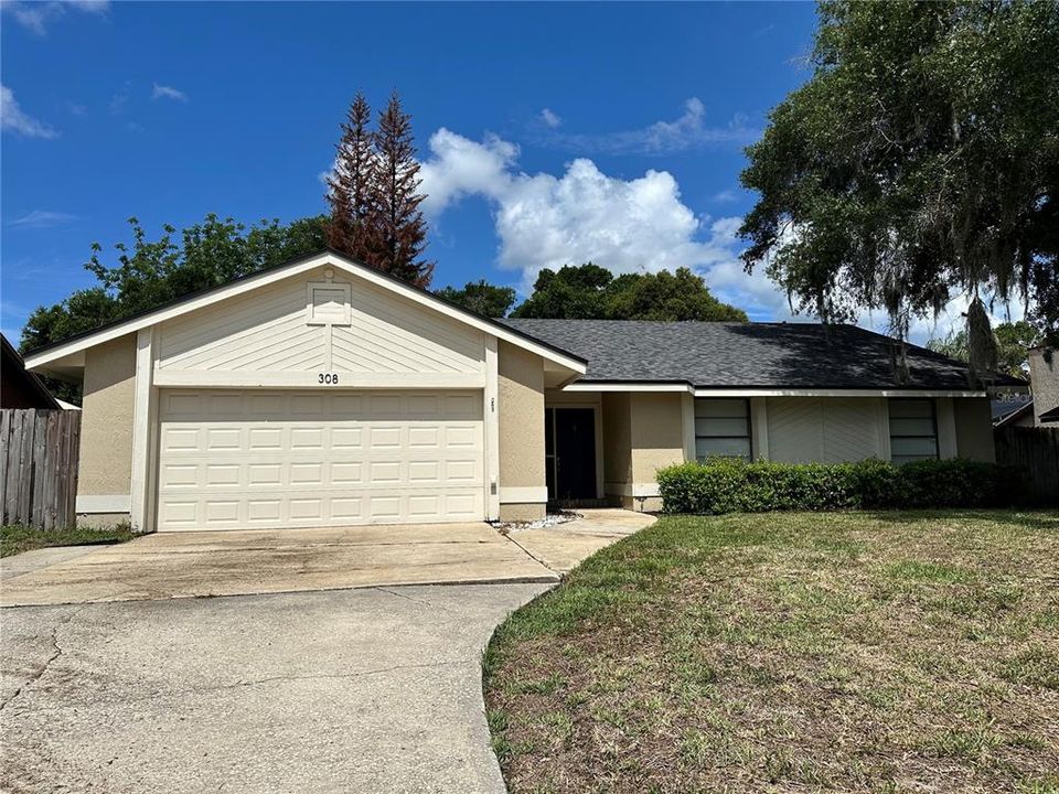 For Rent: $2,300 (3 beds, 2 baths, 1546 Square Feet)