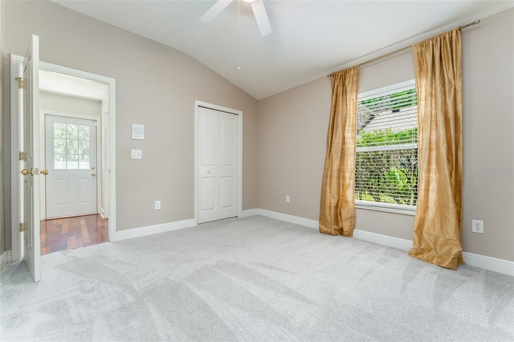 En Venta: $699,900 (5 camas, 4 baños, 2906 Pies cuadrados)