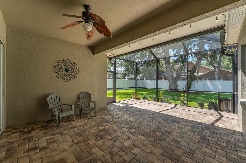 En Venta: $699,900 (5 camas, 4 baños, 2906 Pies cuadrados)
