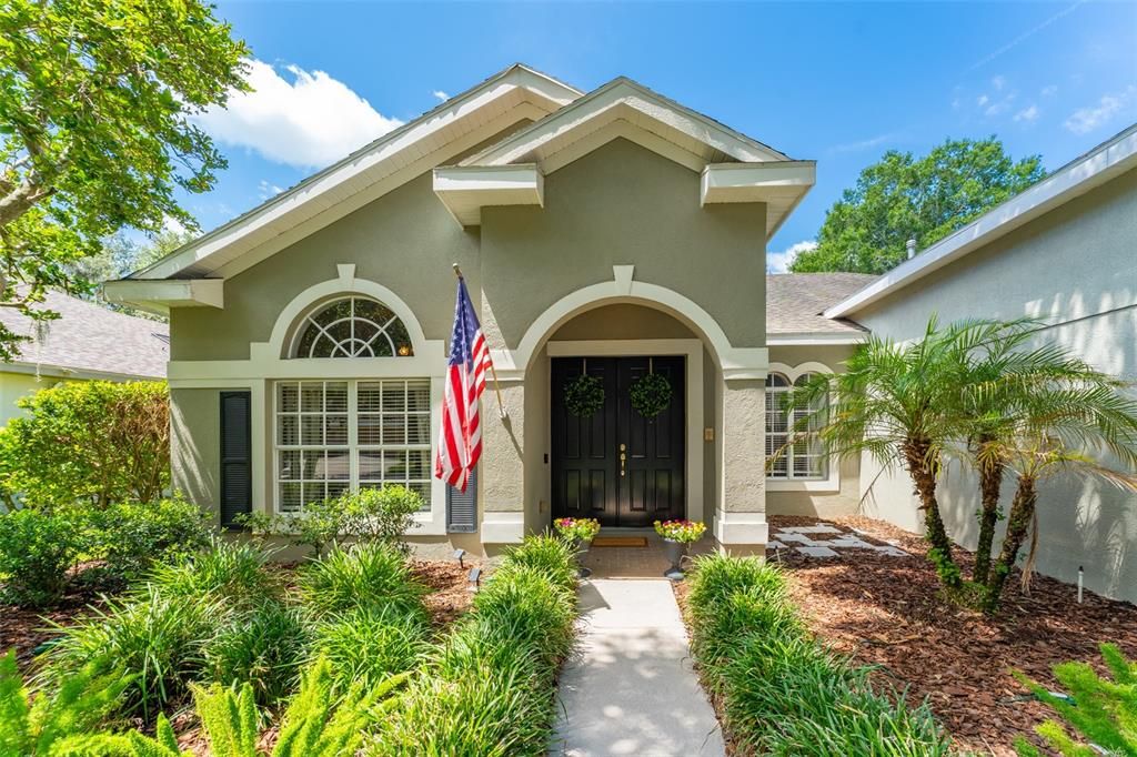 En Venta: $699,900 (5 camas, 4 baños, 2906 Pies cuadrados)