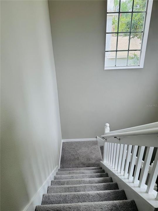 For Sale: $399,000 (3 beds, 2 baths, 1704 Square Feet)