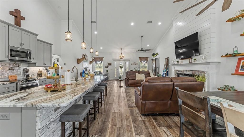For Sale: $589,000 (3 beds, 2 baths, 2080 Square Feet)
