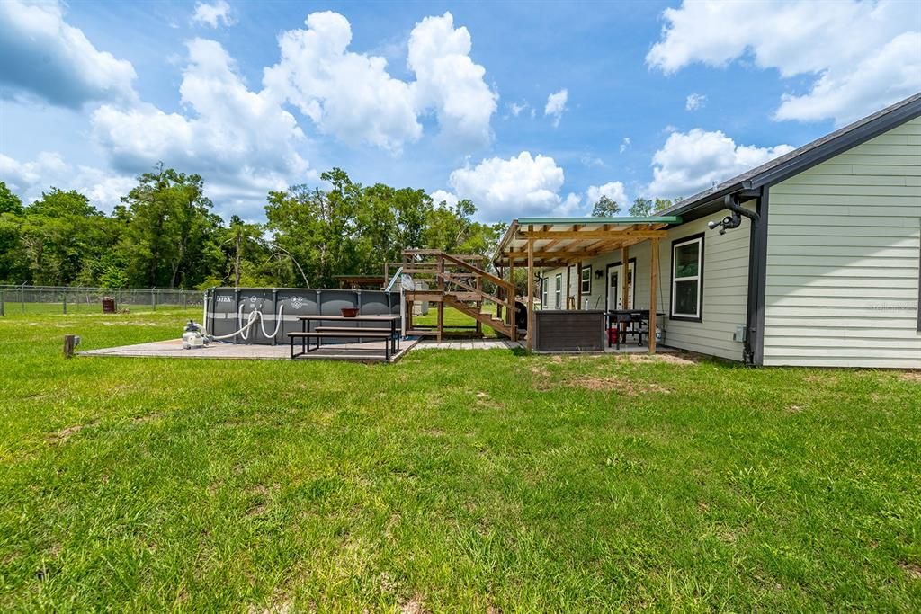 For Sale: $345,500 (3 beds, 2 baths, 1395 Square Feet)
