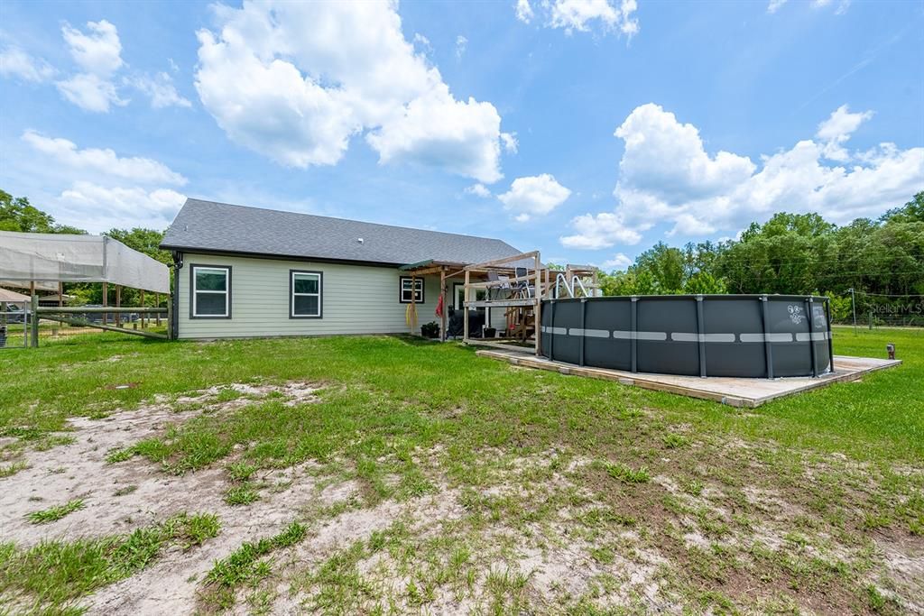 For Sale: $345,500 (3 beds, 2 baths, 1395 Square Feet)