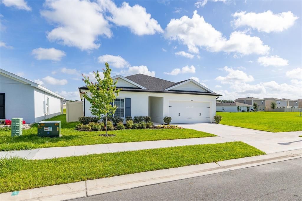 For Sale: $295,000 (3 beds, 2 baths, 1452 Square Feet)