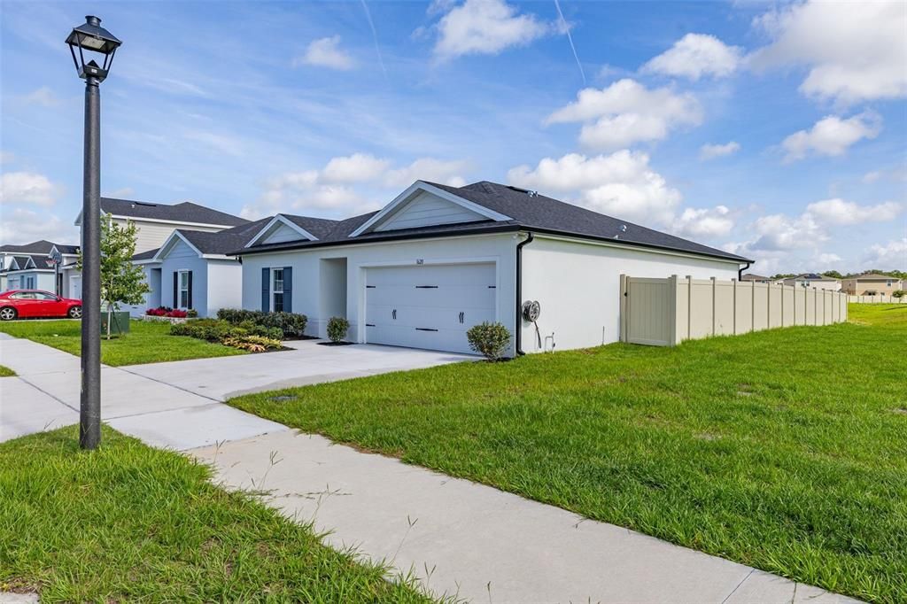 For Sale: $295,000 (3 beds, 2 baths, 1452 Square Feet)