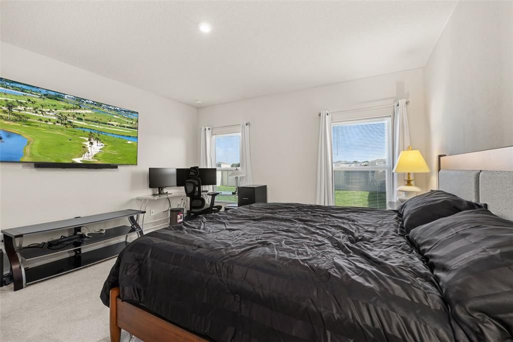 For Sale: $295,000 (3 beds, 2 baths, 1452 Square Feet)