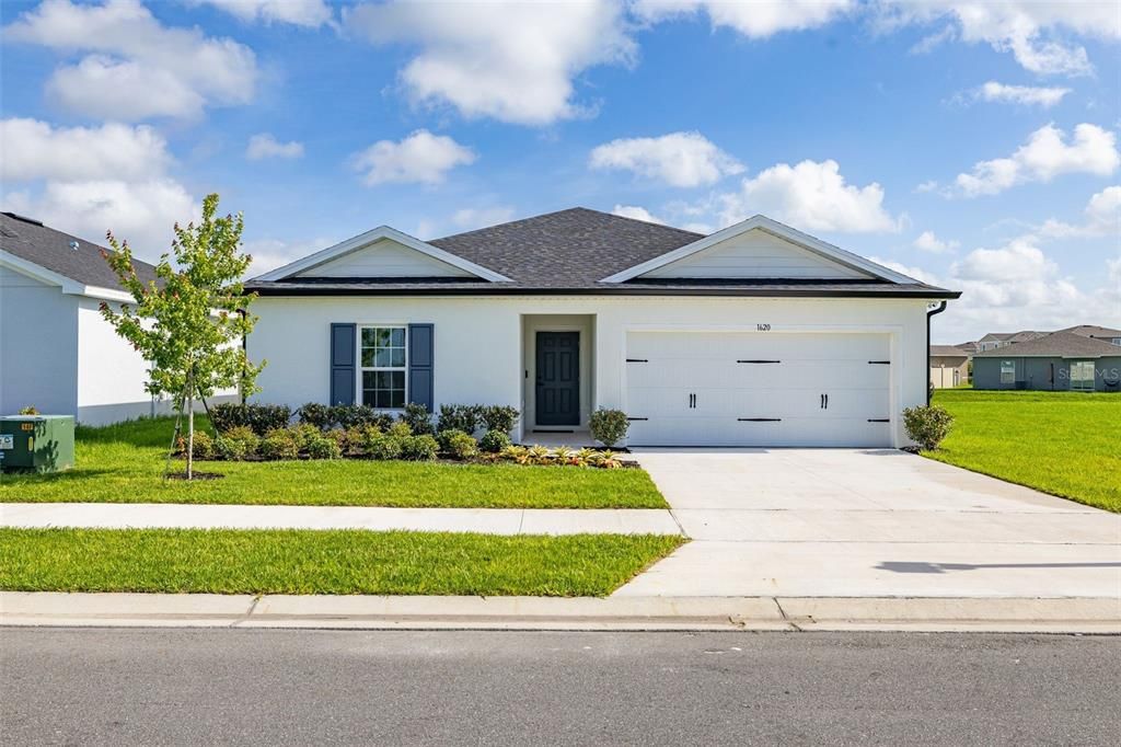 For Sale: $295,000 (3 beds, 2 baths, 1452 Square Feet)
