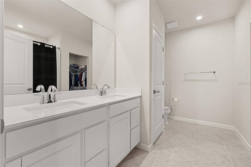For Sale: $295,000 (3 beds, 2 baths, 1452 Square Feet)