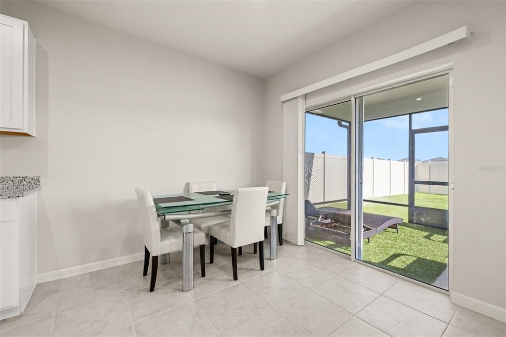 For Sale: $295,000 (3 beds, 2 baths, 1452 Square Feet)