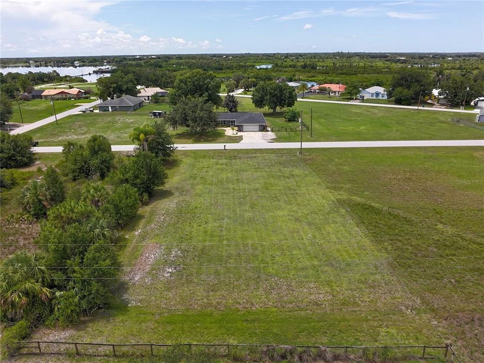 For Sale: $40,000 (0.40 acres)